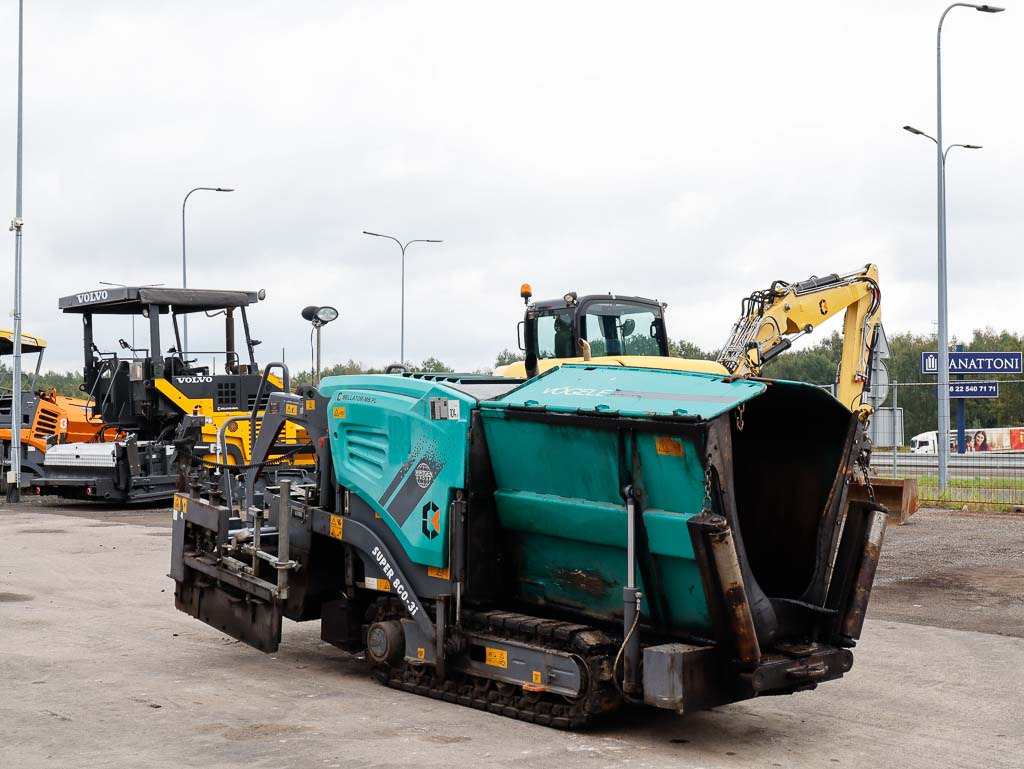 VÖGELE SUPER 800-3i - العامل بالقار: صور 4 VÖGELE SUPER 800-3i - العامل بالقار: صور 4