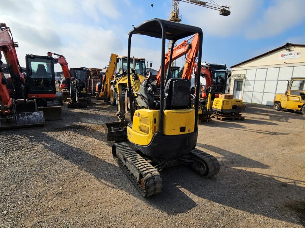 YANMAR VIO 17 - حفارة مصغرة: صور 5 YANMAR VIO 17 - حفارة مصغرة: صور 5