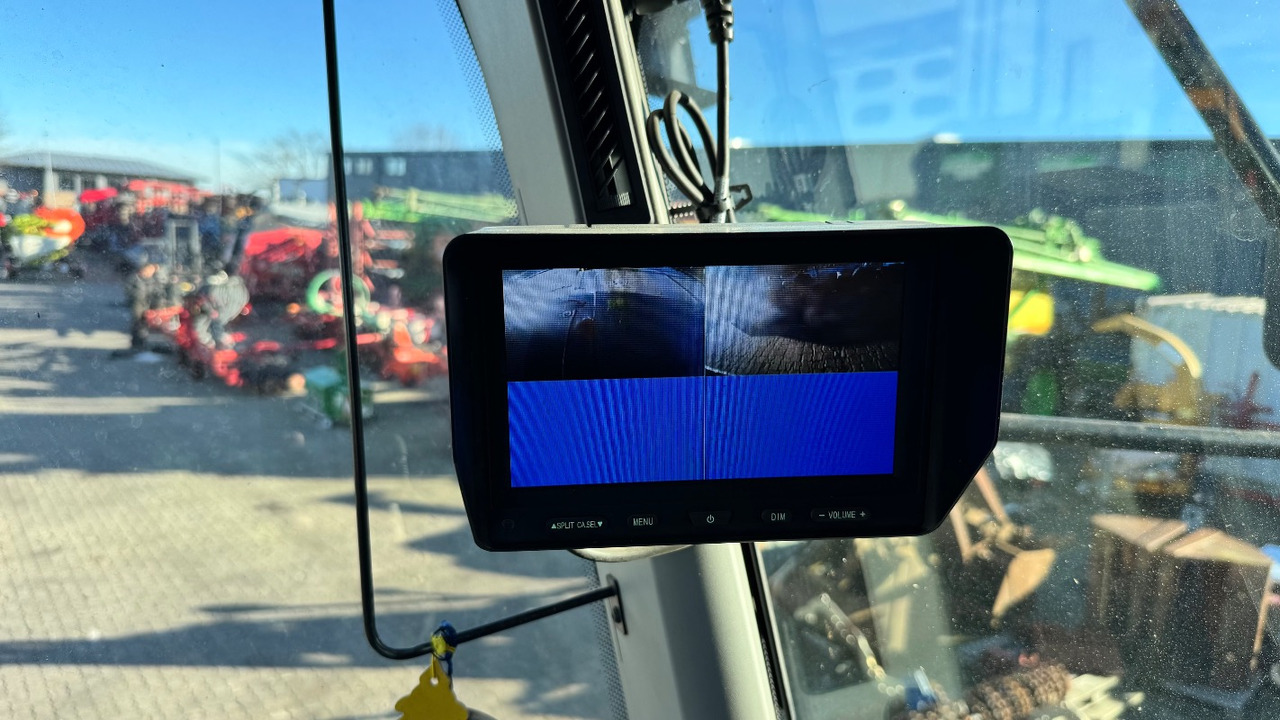 CLAAS Lexion 6900 TerraTrac 890 full Options - حصادة شاملة: صور 2 CLAAS Lexion 6900 TerraTrac 890 full Options - حصادة شاملة: صور 2