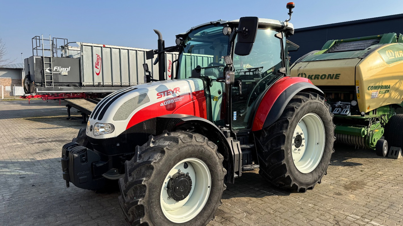 Steyr 4095 Kompakt Ecotech - جرار: صور 1 Steyr 4095 Kompakt Ecotech - جرار: صور 1