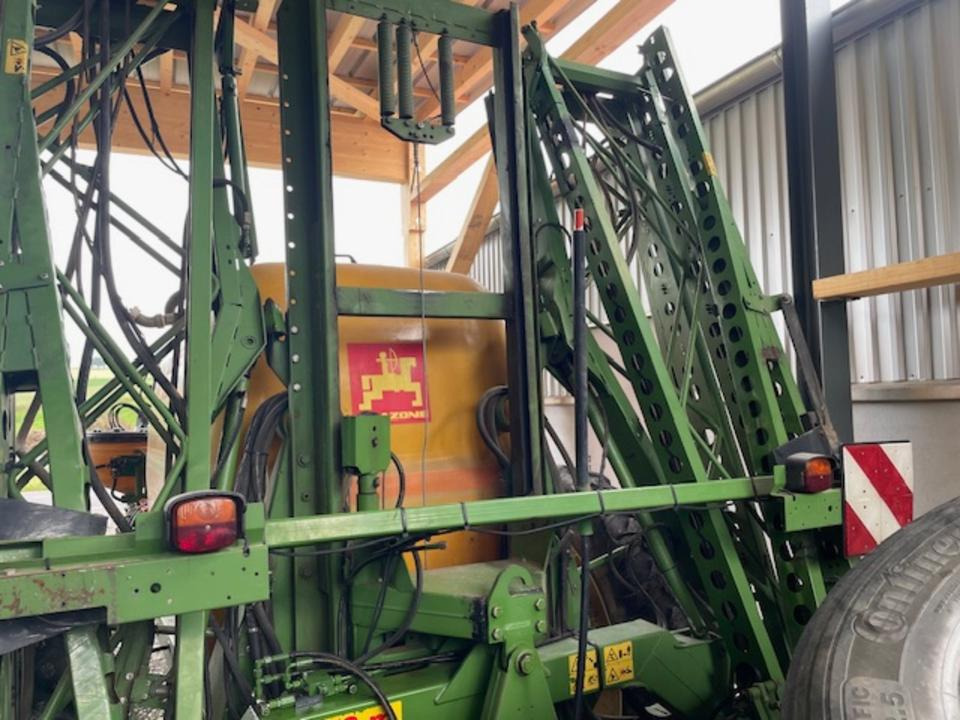 Amazone UG 3000 - آلة الرش المقطورة: صور 5 Amazone UG 3000 - آلة الرش المقطورة: صور 5