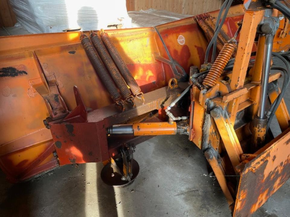 Scheepflug/Schneeschild Breite 2,90m - كاسحة ثلوج: صور 2 Scheepflug/Schneeschild Breite 2,90m - كاسحة ثلوج: صور 2