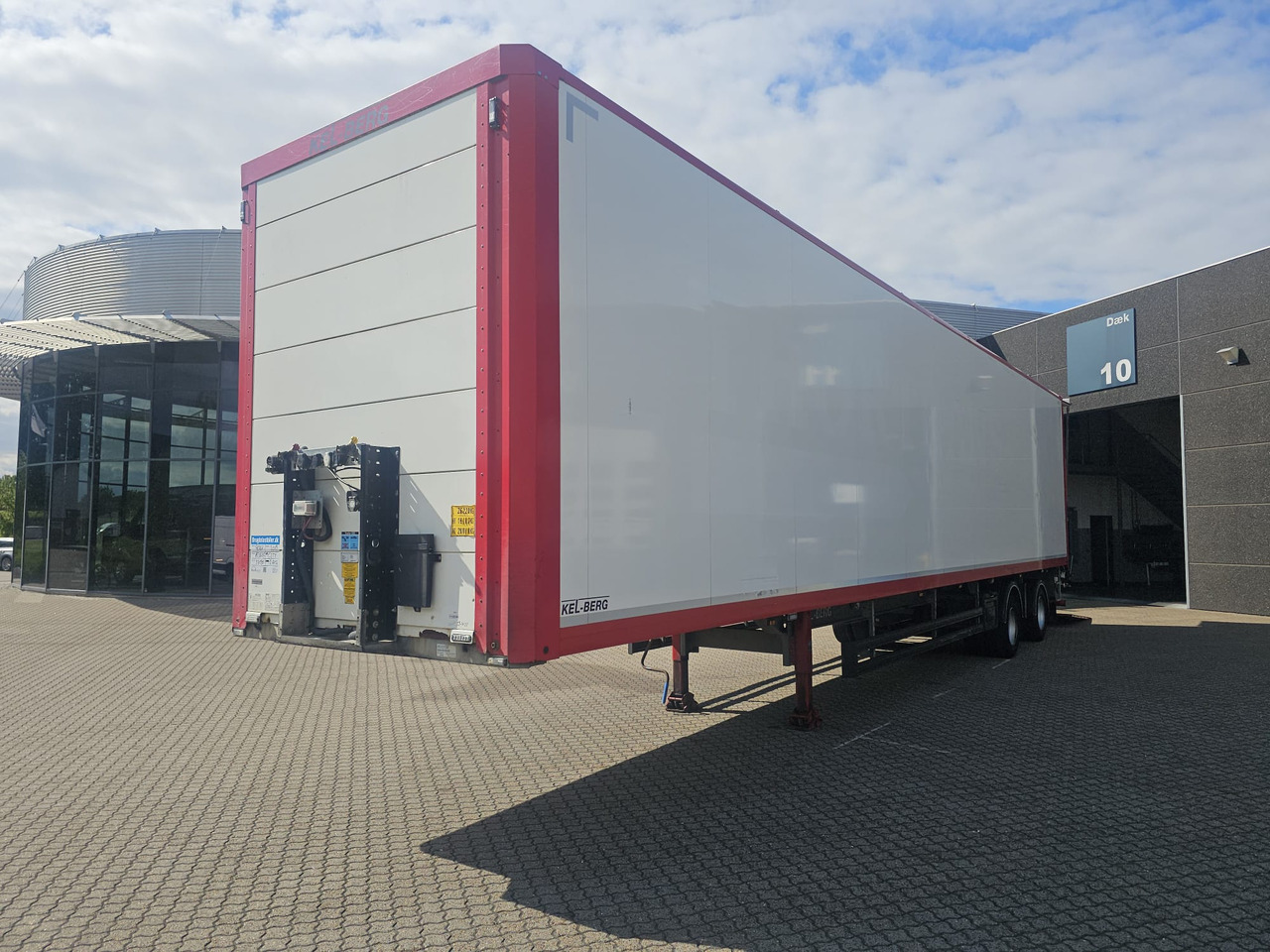 Kel-Berg 2 Aksel City 13,60 - بصندوق مغلق نصف مقطورة: صور 1 Kel-Berg 2 Aksel City 13,60 - بصندوق مغلق نصف مقطورة: صور 1