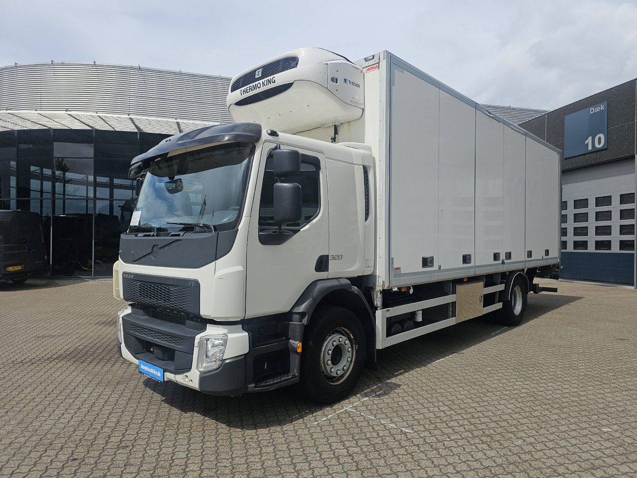 Volvo FE320 - مبردة شاحنة: صور 1 Volvo FE320 - مبردة شاحنة: صور 1