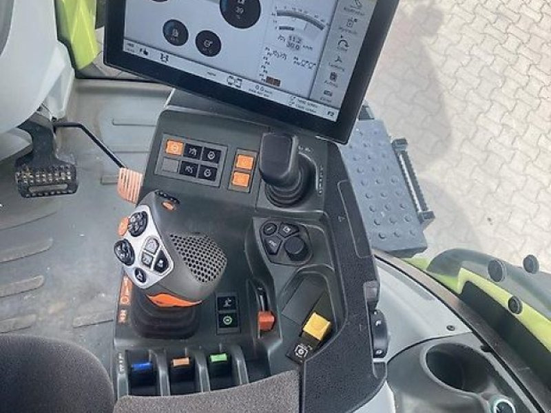 CLAAS Axion 850 CEBIS - جرار: صور 3 CLAAS Axion 850 CEBIS - جرار: صور 3