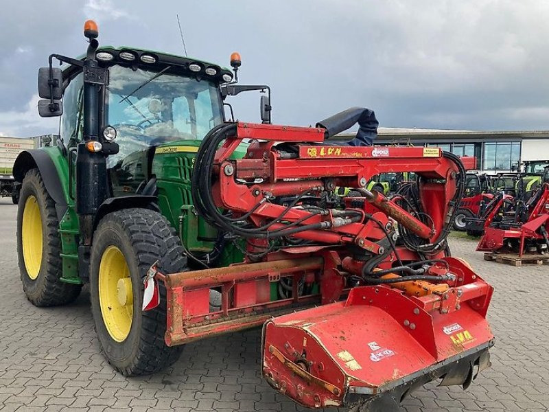 جرار John Deere 6110R: صور 11