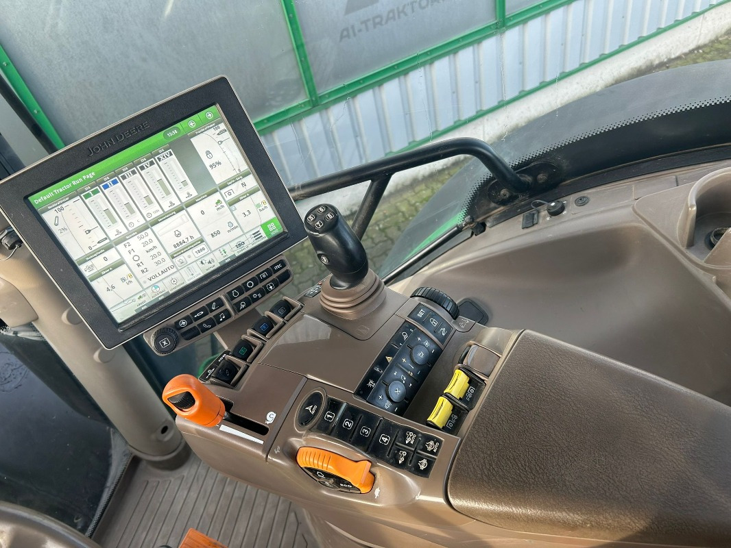 John Deere 6215R - جرار: صور 2 John Deere 6215R - جرار: صور 2