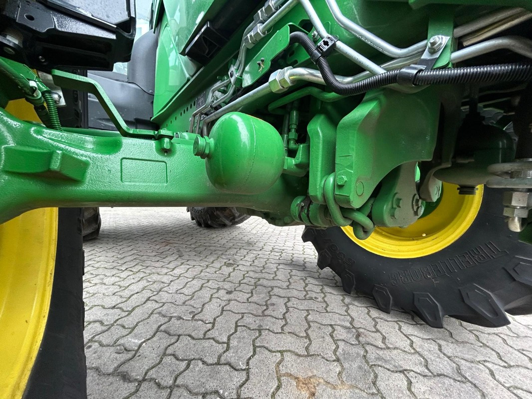 John Deere 6R 155 - جرار: صور 5 John Deere 6R 155 - جرار: صور 5