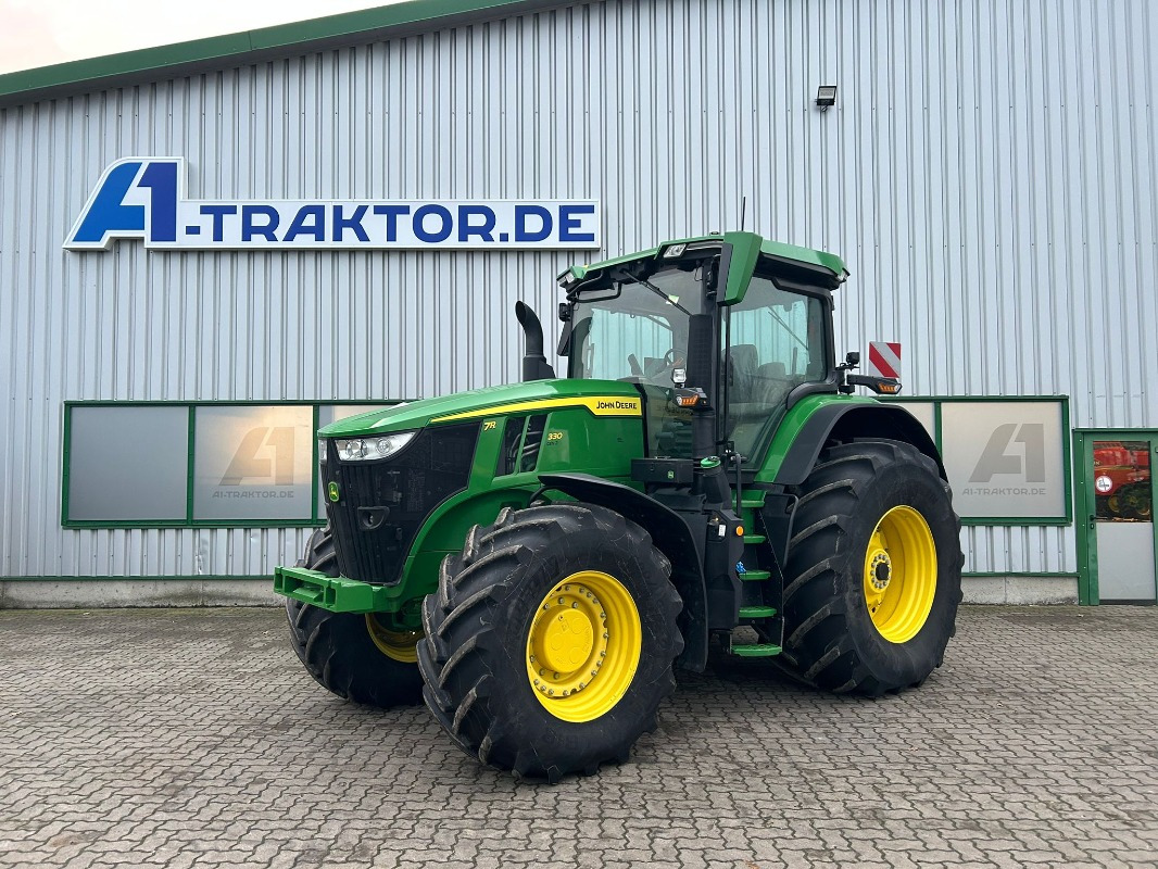 John Deere 7R 330 e23 - جرار: صور 1 John Deere 7R 330 e23 - جرار: صور 1