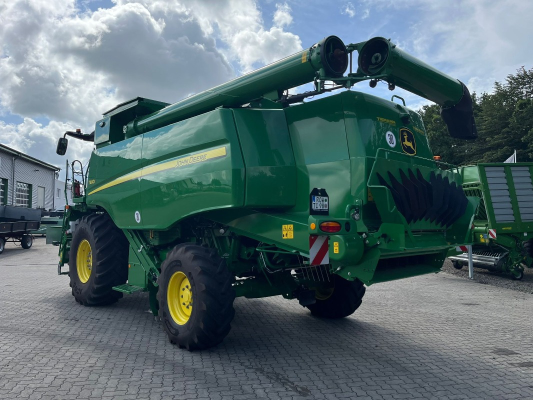 John Deere T660 - حصادة شاملة: صور 4 John Deere T660 - حصادة شاملة: صور 4
