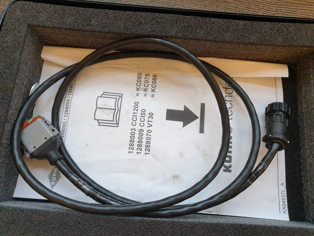 Kuhn CCI 1200 TERMINAL - آلات البذر والغرس والشتل: صور 3 Kuhn CCI 1200 TERMINAL - آلات البذر والغرس والشتل: صور 3