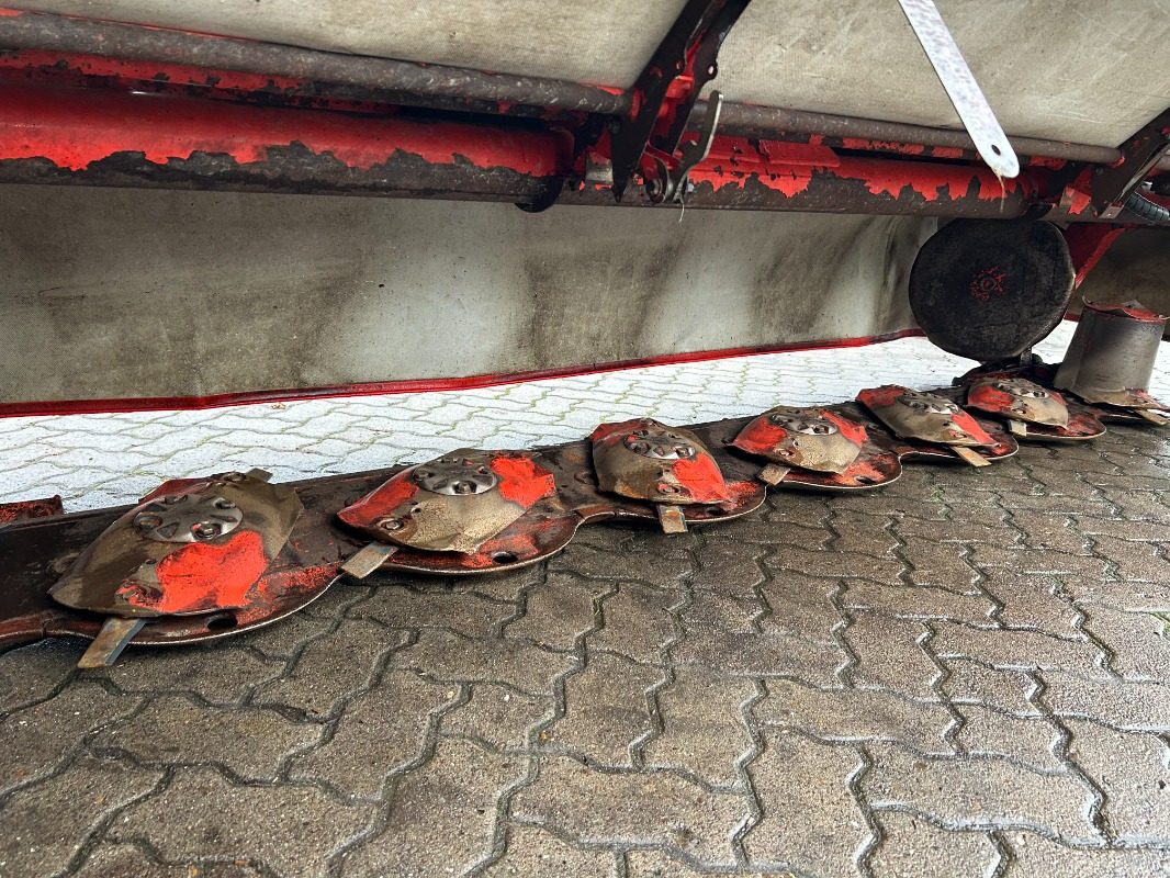 Kuhn GMD 9530 - FF - جزازة: صور 5 Kuhn GMD 9530 - FF - جزازة: صور 5