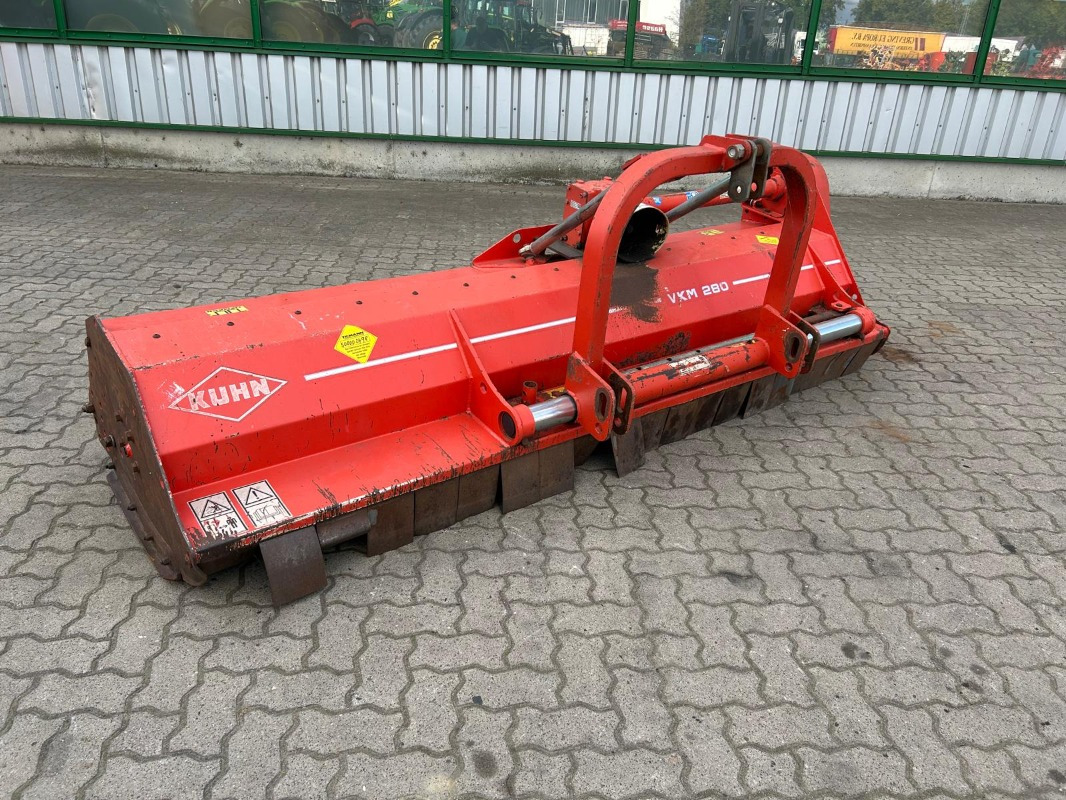 Kuhn VKM 280 - التقطيع جزازة: صور 1 Kuhn VKM 280 - التقطيع جزازة: صور 1