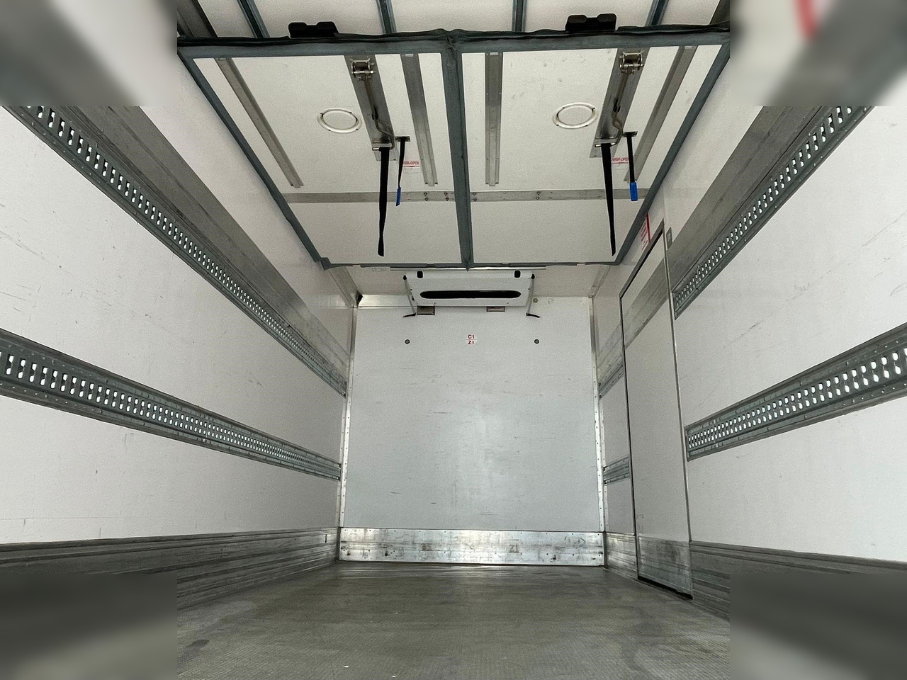 SCANIA P280 - مبردة شاحنة: صور 5 SCANIA P280 - مبردة شاحنة: صور 5