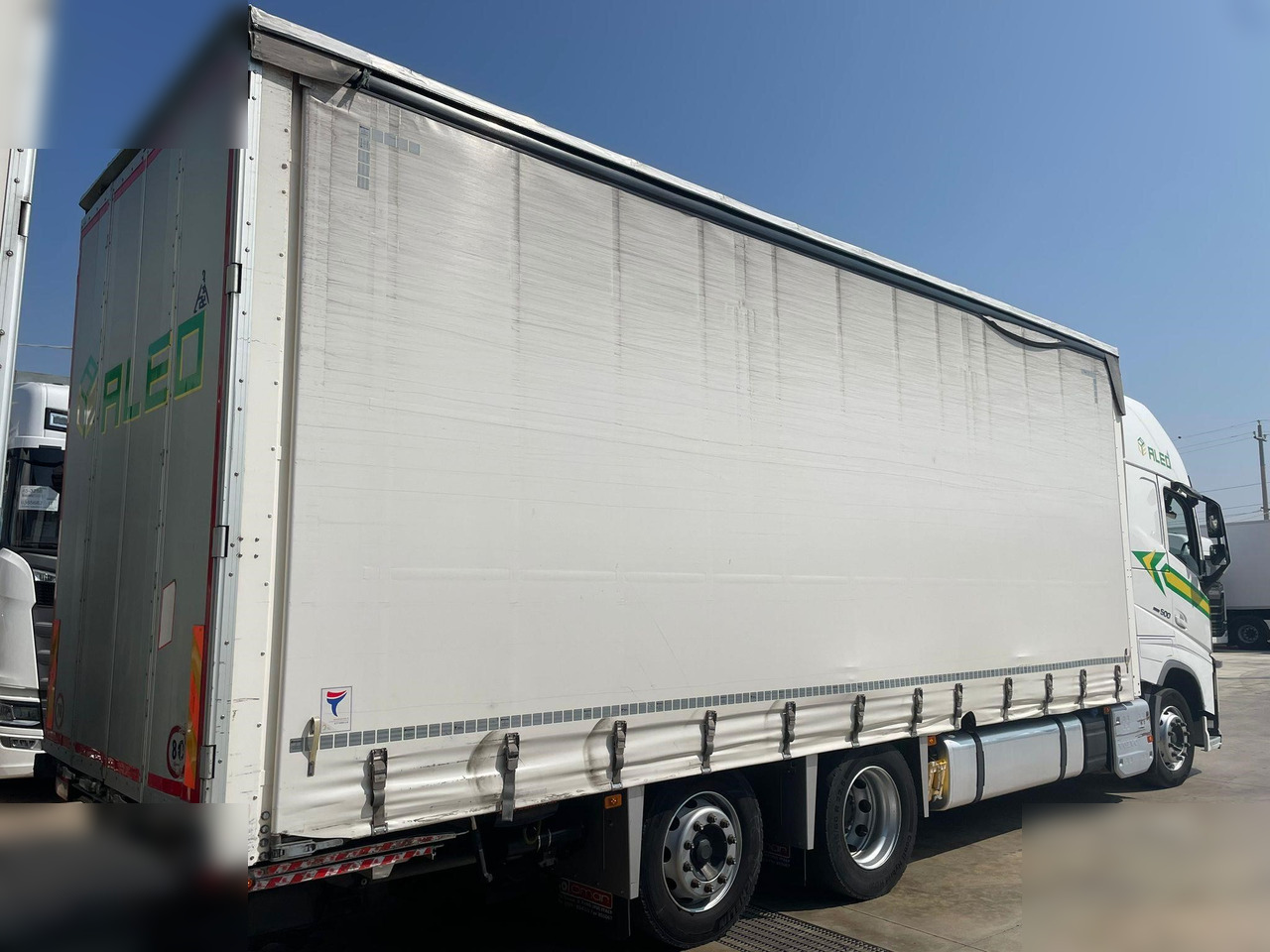 VOLVO FH13.500 - شاحنة ستارة: صور 4 VOLVO FH13.500 - شاحنة ستارة: صور 4
