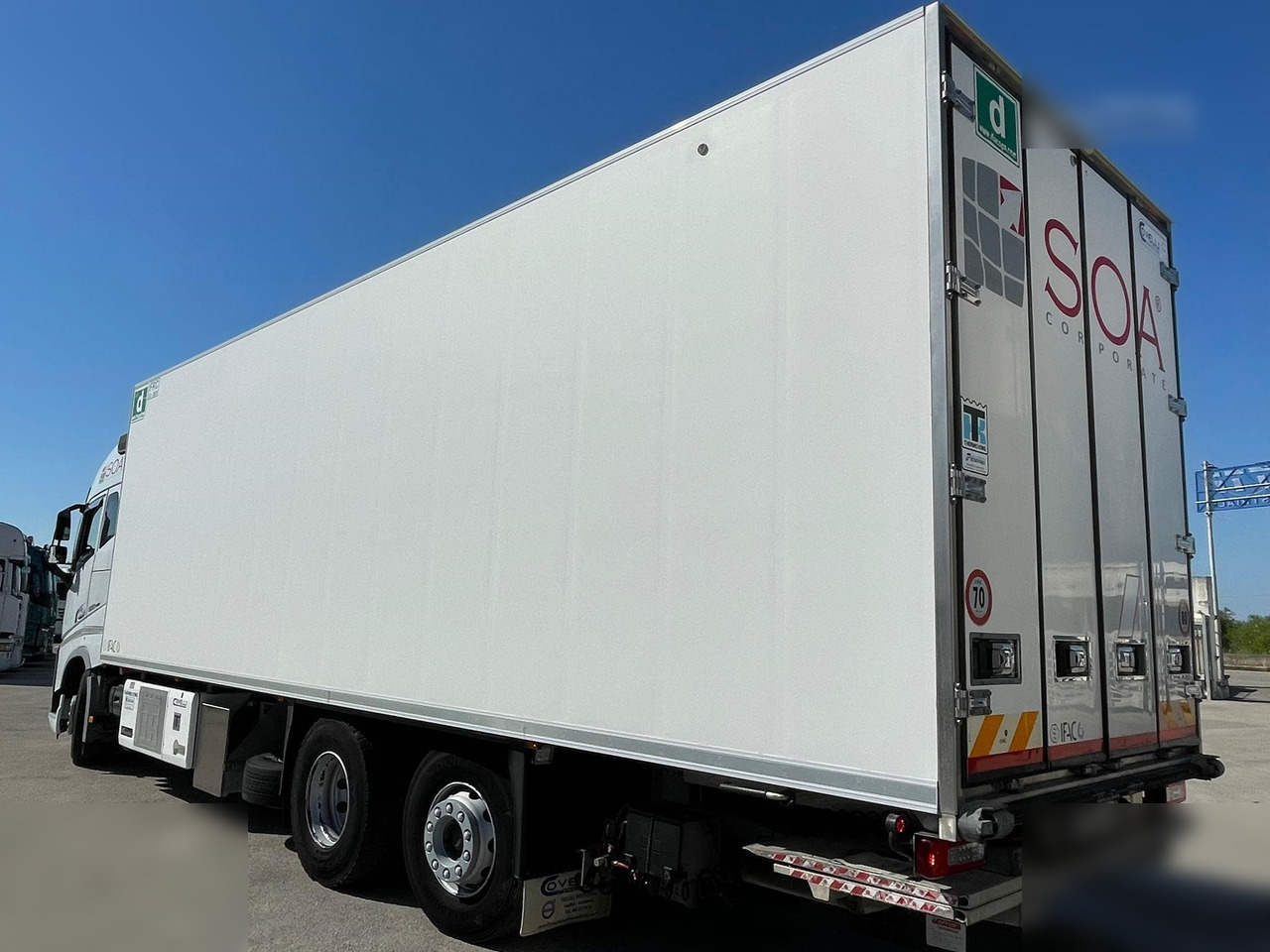 VOLVO FH500 - مبردة شاحنة: صور 5 VOLVO FH500 - مبردة شاحنة: صور 5