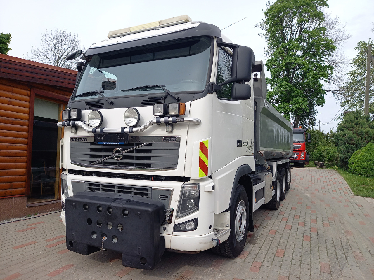VOLVO FH16, 8x4, BIG AXLES, RETARDER, GW 39500 KG - قلابات: صور 3 VOLVO FH16, 8x4, BIG AXLES, RETARDER, GW 39500 KG - قلابات: صور 3