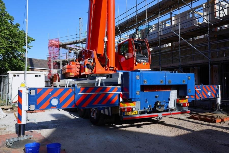 Demag AC220-5 Dutch Registration, 10x6x10, 220t Ca - رافعة لجميع التضاريس: صور 2 Demag AC220-5 Dutch Registration, 10x6x10, 220t Ca - رافعة لجميع التضاريس: صور 2