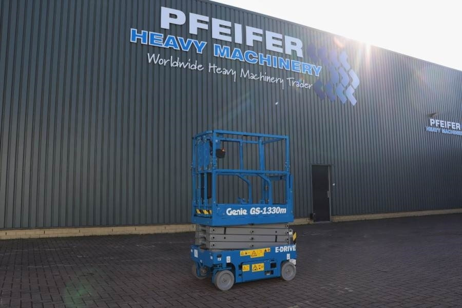 Genie GS1330M Valid inspection, *Guarantee! All-Electric - رافعات مقصية: صور 1 Genie GS1330M Valid inspection, *Guarantee! All-Electric - رافعات مقصية: صور 1