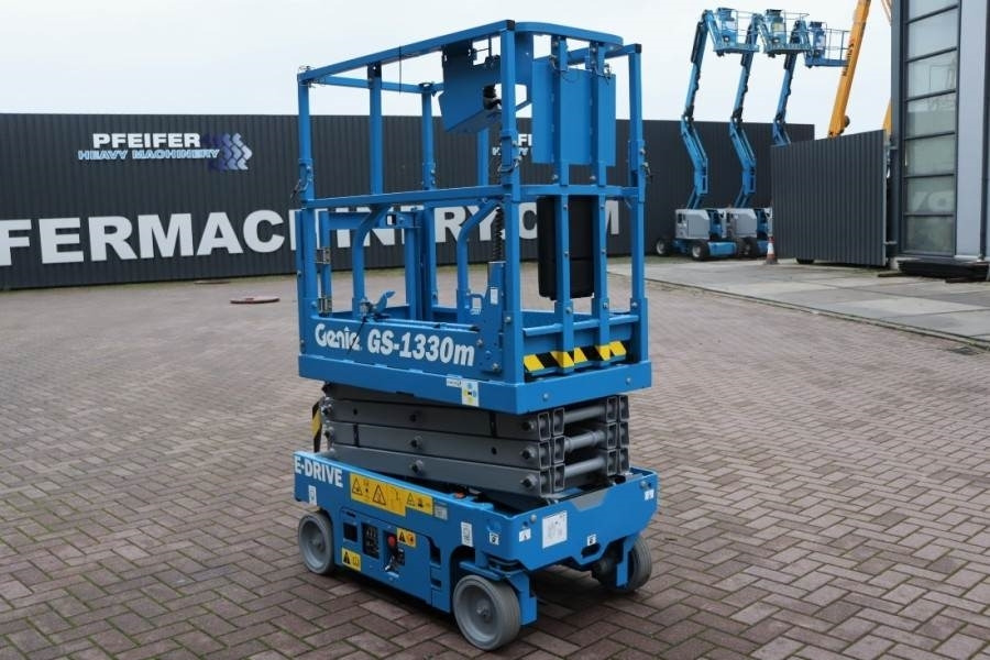 Genie GS1330M Valid inspection, *Guarantee! All-Electric - رافعات مقصية: صور 2 Genie GS1330M Valid inspection, *Guarantee! All-Electric - رافعات مقصية: صور 2