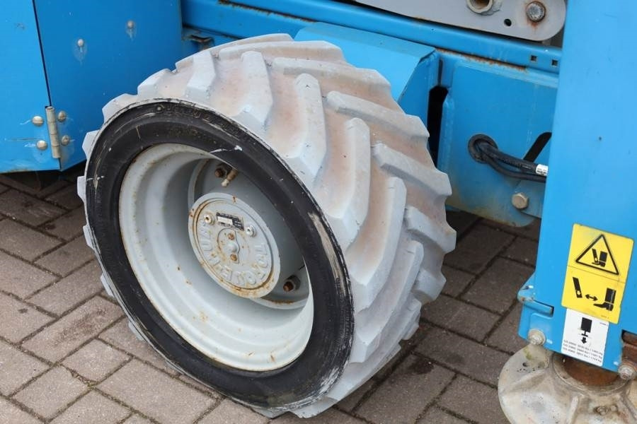 رافعات مقصية Genie GS4069 Electric, 14m Working Height, 363kg Capacit: صور 11 رافعات مقصية Genie GS4069 Electric, 14m Working Height, 363kg Capacit: صور 11