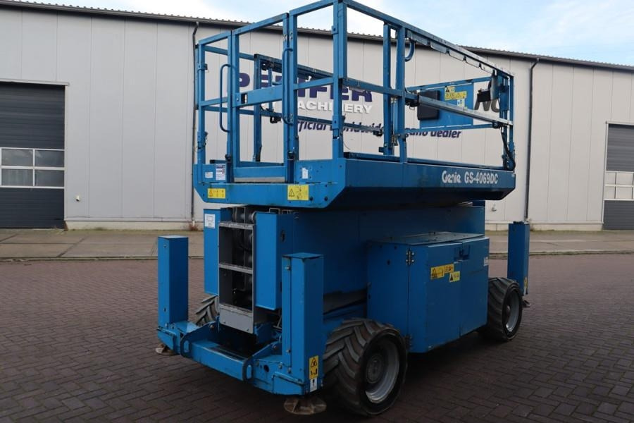 Genie GS4069DC Electric, 14m Working Height, 363kg Capac - رافعات مقصية: صور 2 Genie GS4069DC Electric, 14m Working Height, 363kg Capac - رافعات مقصية: صور 2