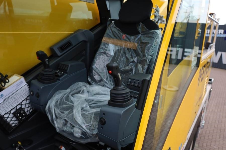 Grove GMK5250XL-1 Available For Rent, Dutch Registration - رافعة لجميع التضاريس: صور 5 Grove GMK5250XL-1 Available For Rent, Dutch Registration - رافعة لجميع التضاريس: صور 5