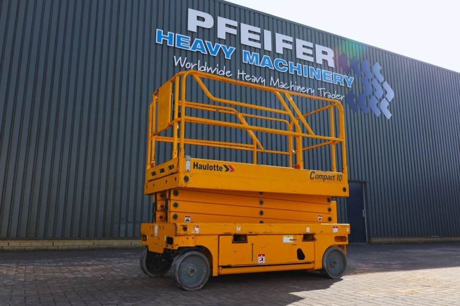 Haulotte Compact 10 Electric, 10m Working Height, 450kg Cap - رافعات مقصية: صور 1 Haulotte Compact 10 Electric, 10m Working Height, 450kg Cap - رافعات مقصية: صور 1