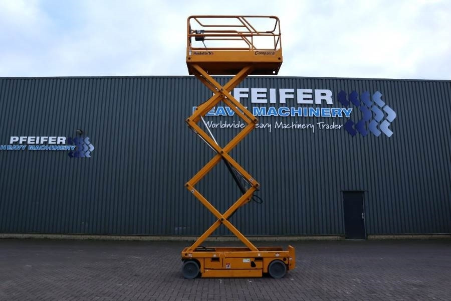 Haulotte Compact 8 Electric, 8.2m Working Height, 350kg Cap - رافعات مقصية: صور 3 Haulotte Compact 8 Electric, 8.2m Working Height, 350kg Cap - رافعات مقصية: صور 3