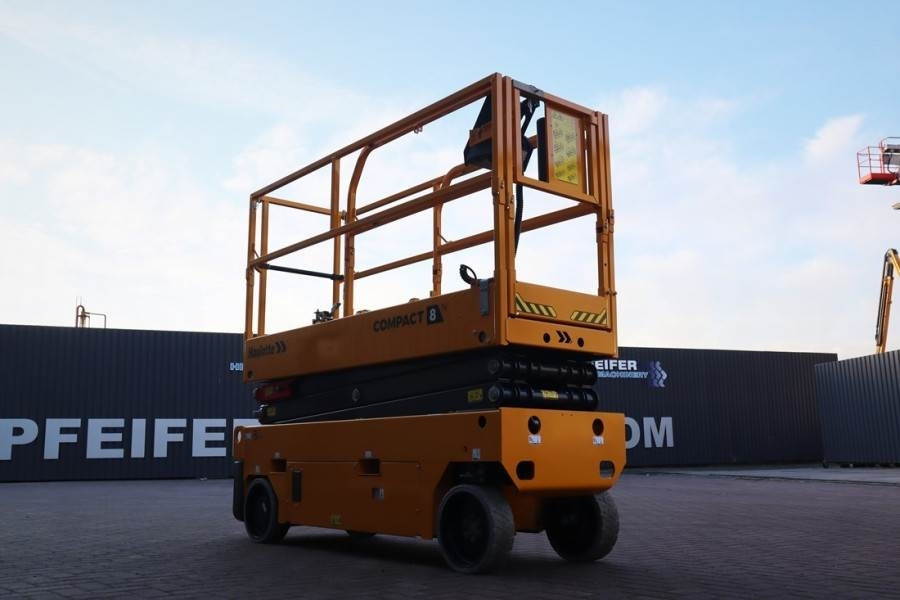 Haulotte Compact 8N Valid inspection, *Guarantee! 8m Workin - رافعات مقصية: صور 3 Haulotte Compact 8N Valid inspection, *Guarantee! 8m Workin - رافعات مقصية: صور 3