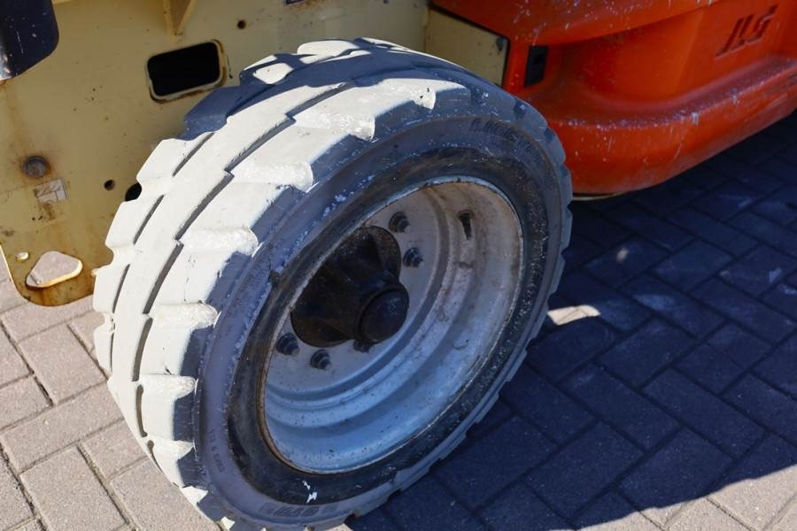 رافعات مقصية JLG 4069LE Electric, 14.2m Working Height, 360kg Capac: صور 15