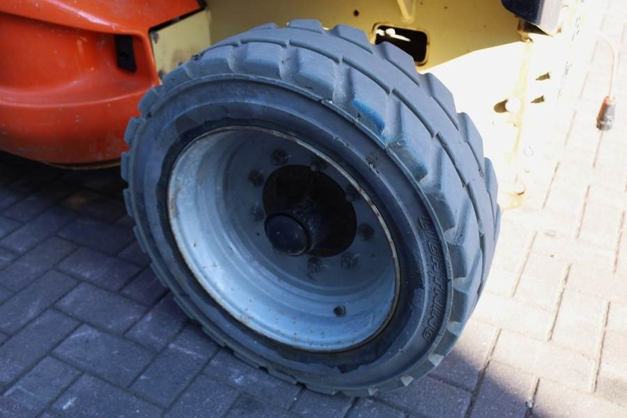 رافعات مقصية JLG 4069LE Electric, 14.2m Working Height, 360kg Capac: صور 14