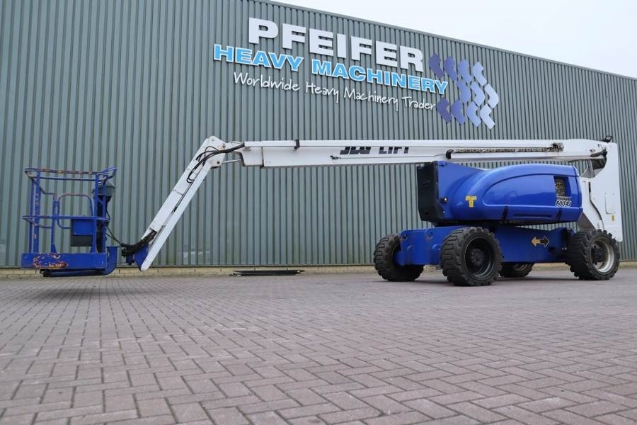 JLG 800AJ Diesel, 4x4x4 Drive, 26.5m Working Height, 1  - رافعات سلة مفصلية: صور 1 JLG 800AJ Diesel, 4x4x4 Drive, 26.5m Working Height, 1  - رافعات سلة مفصلية: صور 1