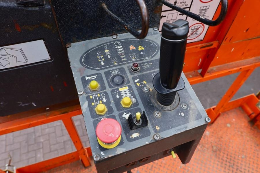 JLG M4069 Hybrid, 14.2m Working Height, 360kg Capacity - رافعات مقصية: صور 4 JLG M4069 Hybrid, 14.2m Working Height, 360kg Capacity - رافعات مقصية: صور 4