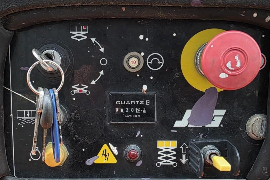 JLG M4069 Hybrid, 14.2m Working Height, 360kg Capacity - رافعات مقصية: صور 4 JLG M4069 Hybrid, 14.2m Working Height, 360kg Capacity - رافعات مقصية: صور 4