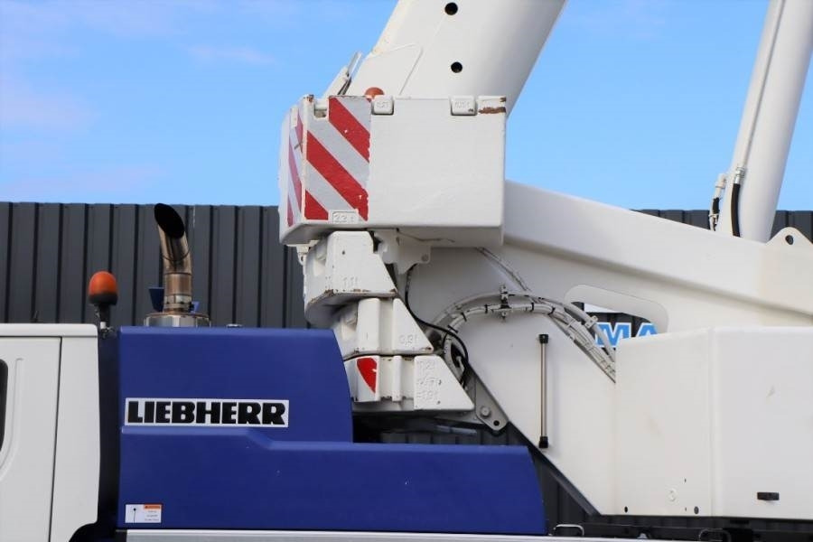 Liebherr LTM1050-3.1 6x4 Drive And 6-Wheel Steering, 50t Ca  إيجار Liebherr LTM1050-3.1 6x4 Drive And 6-Wheel Steering, 50t Ca: صور 13
