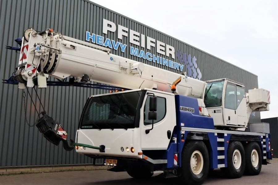 Liebherr LTM1050-3.1 6x4 Drive And 6-Wheel Steering, 50t Ca - رافعة لجميع التضاريس: صور 1 Liebherr LTM1050-3.1 6x4 Drive And 6-Wheel Steering, 50t Ca - رافعة لجميع التضاريس: صور 1