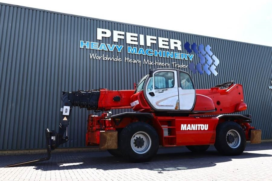 Manitou MRT3050 PRIVILEGE Diesel, 4x4 Drive And 4-Wheel St - رافعة تلسكوبية: صور 1 Manitou MRT3050 PRIVILEGE Diesel, 4x4 Drive And 4-Wheel St - رافعة تلسكوبية: صور 1