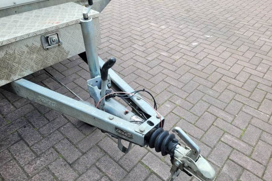 Saris PL1827 2 Axel Trailer - مقطورات السيارات: صور 5 Saris PL1827 2 Axel Trailer - مقطورات السيارات: صور 5