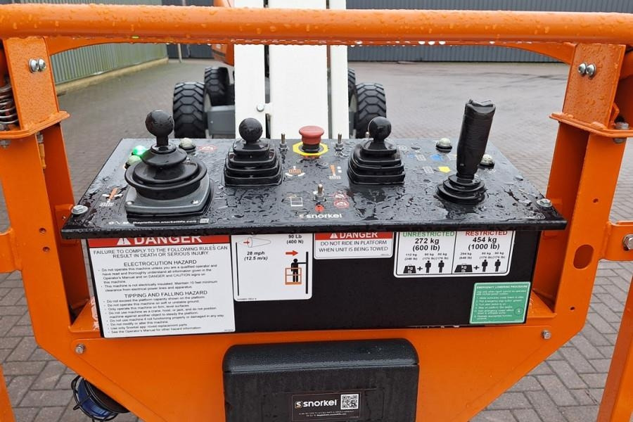 Snorkel 660SJ Valid Inspection, *Guarantee! CE, Diesel, 4x - رافعات سلة تلسكوبية: صور 4 Snorkel 660SJ Valid Inspection, *Guarantee! CE, Diesel, 4x - رافعات سلة تلسكوبية: صور 4