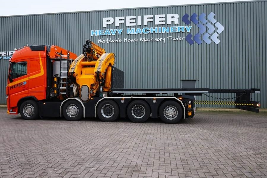 Volvo FH12 With Cormach 135t/m Crane Volvo FH12 10x4 Wit - رافعة لجميع التضاريس: صور 3 Volvo FH12 With Cormach 135t/m Crane Volvo FH12 10x4 Wit - رافعة لجميع التضاريس: صور 3