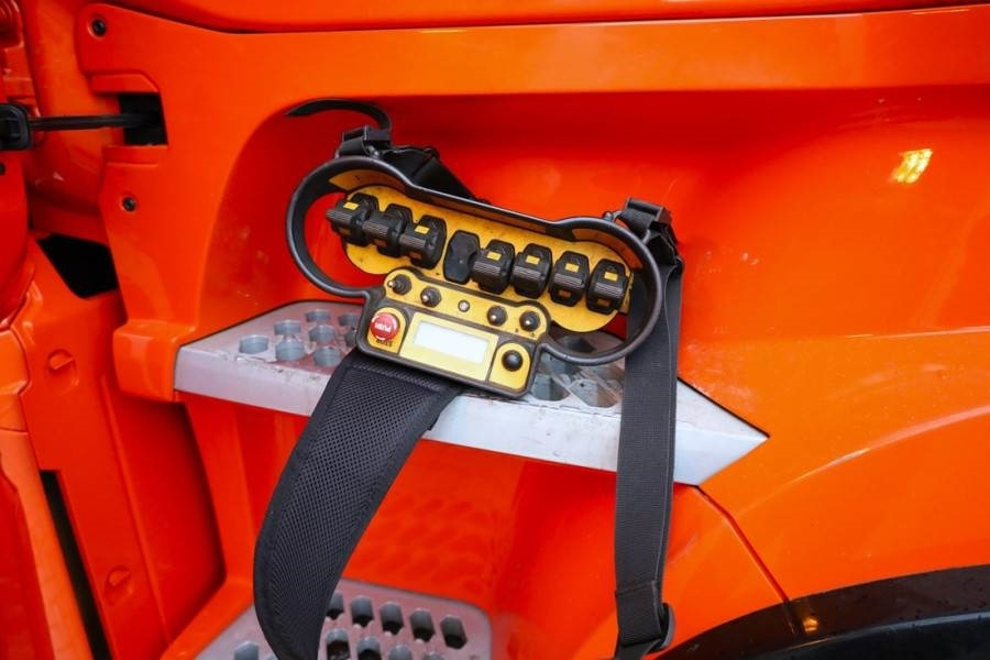 رافعة لجميع التضاريس Volvo FH12 With Cormach 135t/m Crane Volvo FH12 10x4 Wit: صور 15