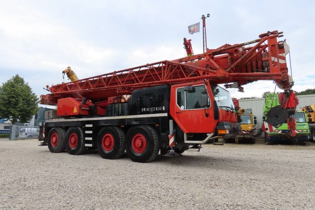 Liebherr LTM 1080 - رافعة لجميع التضاريس: صور 2 Liebherr LTM 1080 - رافعة لجميع التضاريس: صور 2