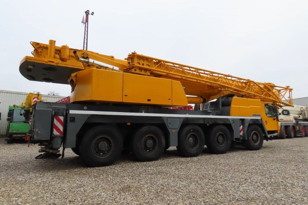 Liebherr LTM 1130-5.1 - رافعة لجميع التضاريس: صور 3 Liebherr LTM 1130-5.1 - رافعة لجميع التضاريس: صور 3