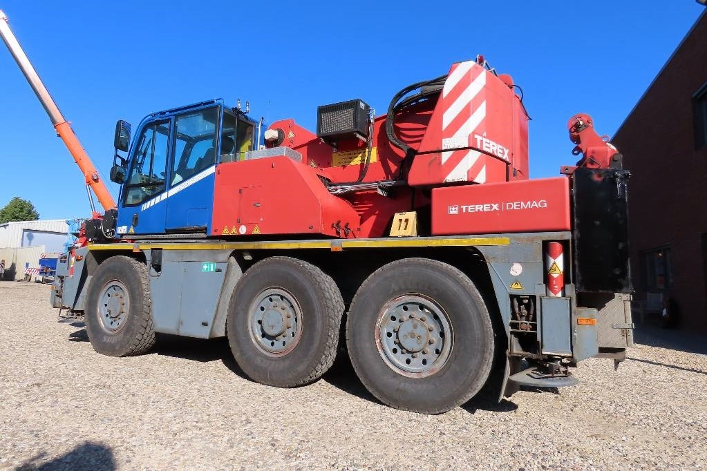 Terex Demag AC 40 City - رافعة لجميع التضاريس: صور 4 Terex Demag AC 40 City - رافعة لجميع التضاريس: صور 4