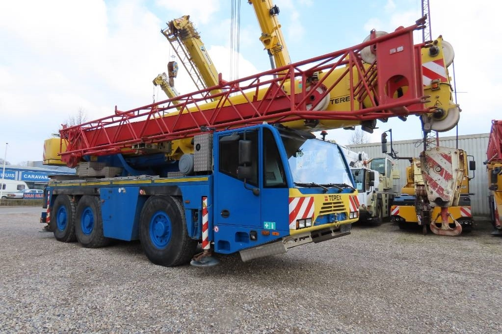 Terex Demag AC 50-1 - رافعة لجميع التضاريس: صور 2 Terex Demag AC 50-1 - رافعة لجميع التضاريس: صور 2