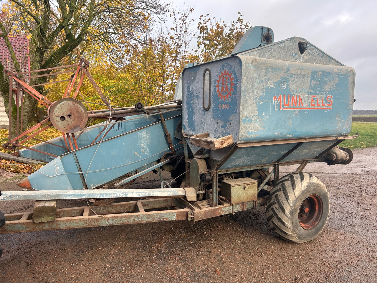 BM S-600 - حصادة شاملة: صور 1 BM S-600 - حصادة شاملة: صور 1