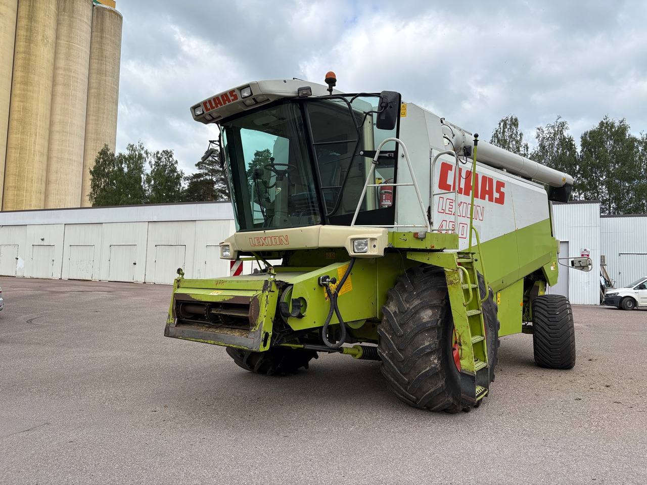 Claas Lexion 480 - حصادة شاملة: صور 1 Claas Lexion 480 - حصادة شاملة: صور 1