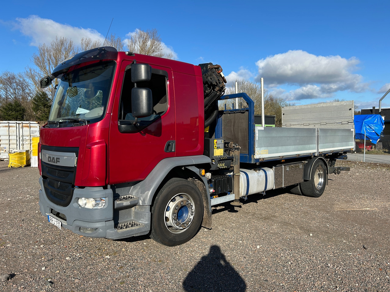 DAF LF290 - شاحنة كرين: صور 1 DAF LF290 - شاحنة كرين: صور 1