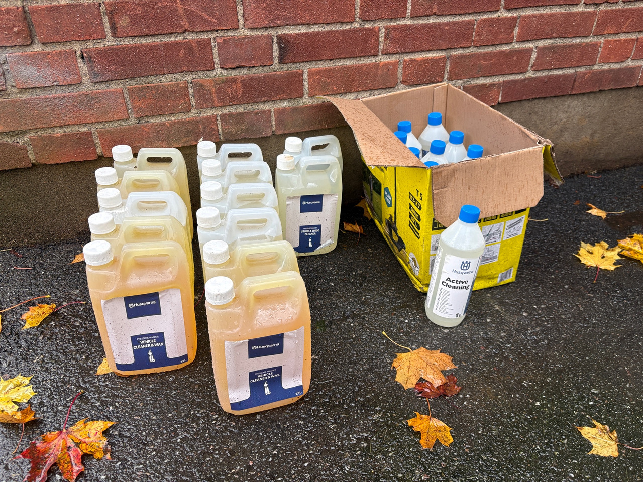 Husqvarna - معدات البناء: صور 1 Husqvarna - معدات البناء: صور 1